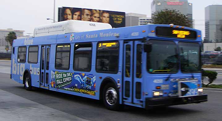 Santa Monica big blue bus New Flyer L40LF 4058